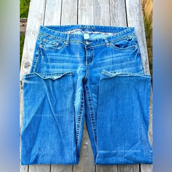 Maurices Boot Cut Denim Jeans - Size 20 Short - Picture 1 of 3